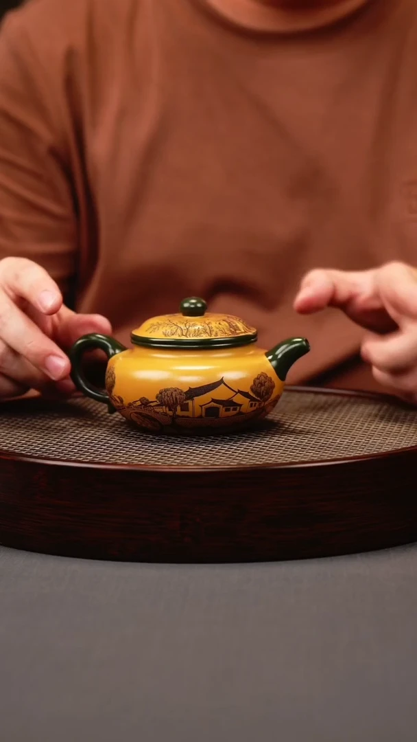 茶壶紫砂绿泥双色 仿古 刻绘
