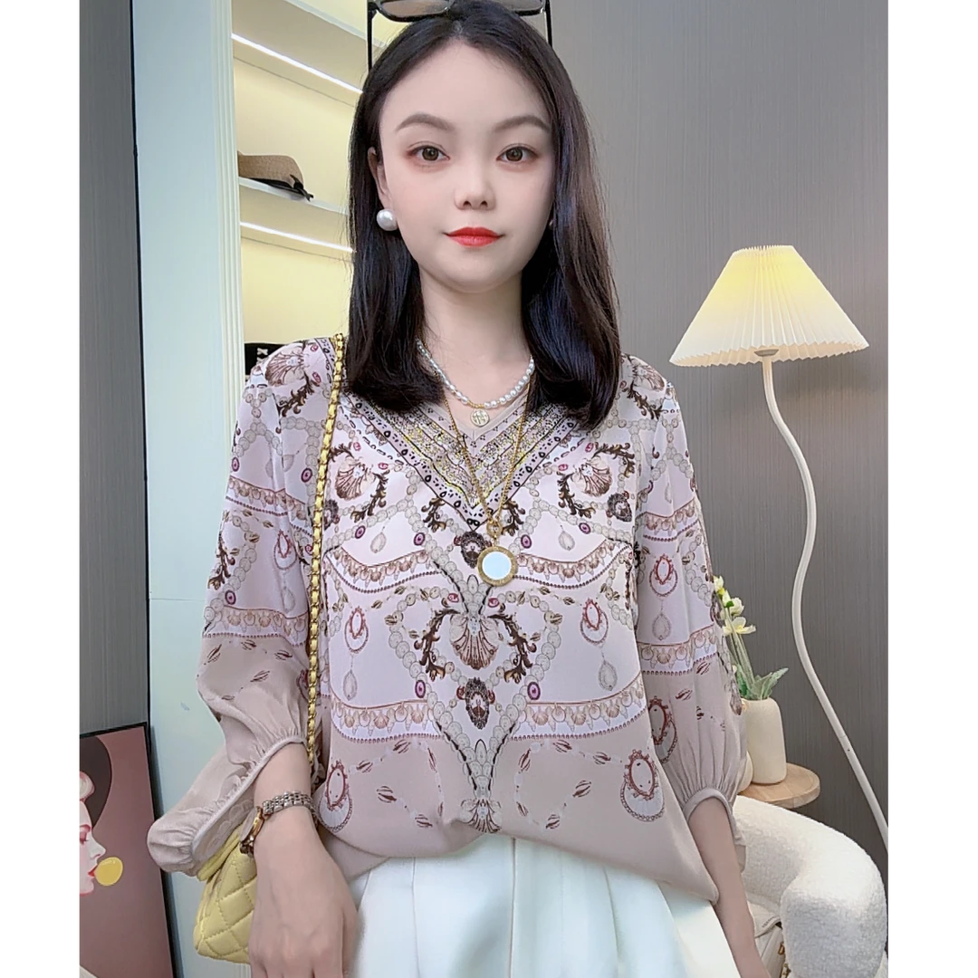 桑蚕丝双绉T恤女夏季2025年新款时尚宽松烫钻定位花色中袖上衣