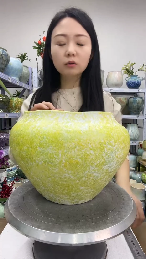 【1.2】花盆链接 高：20  口：20