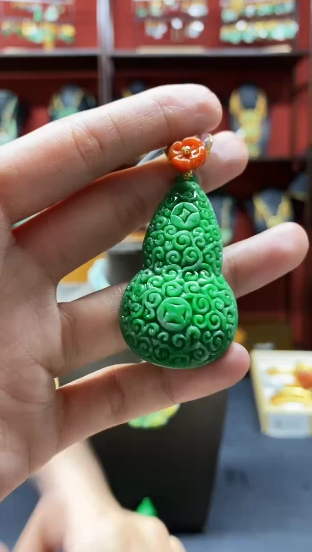 颈饰未镶嵌翡翠吊坠