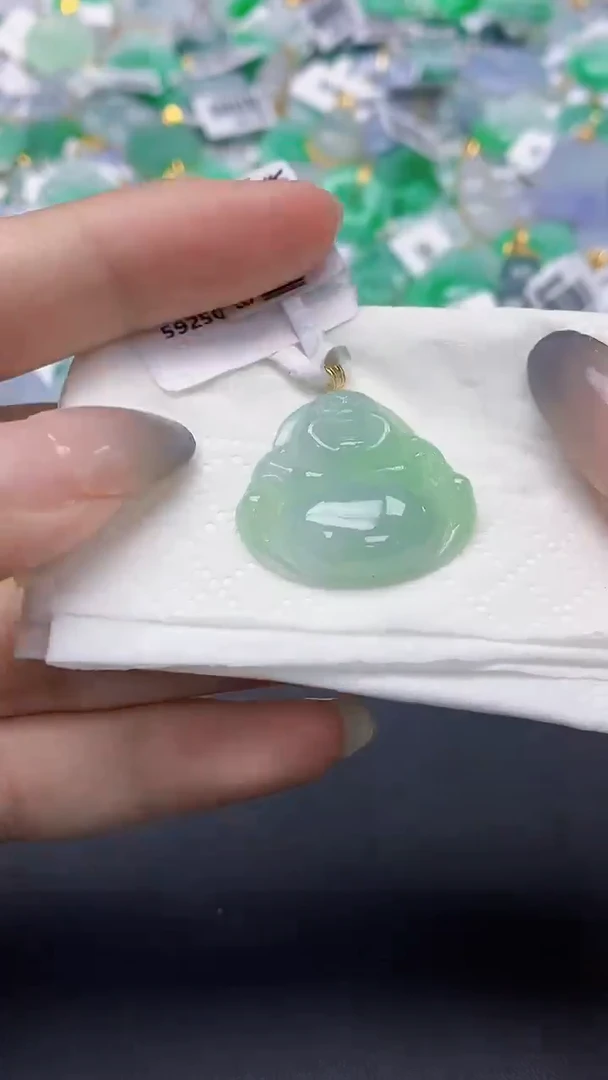 翡翠未镶嵌颈饰天然缅甸a货翡翠