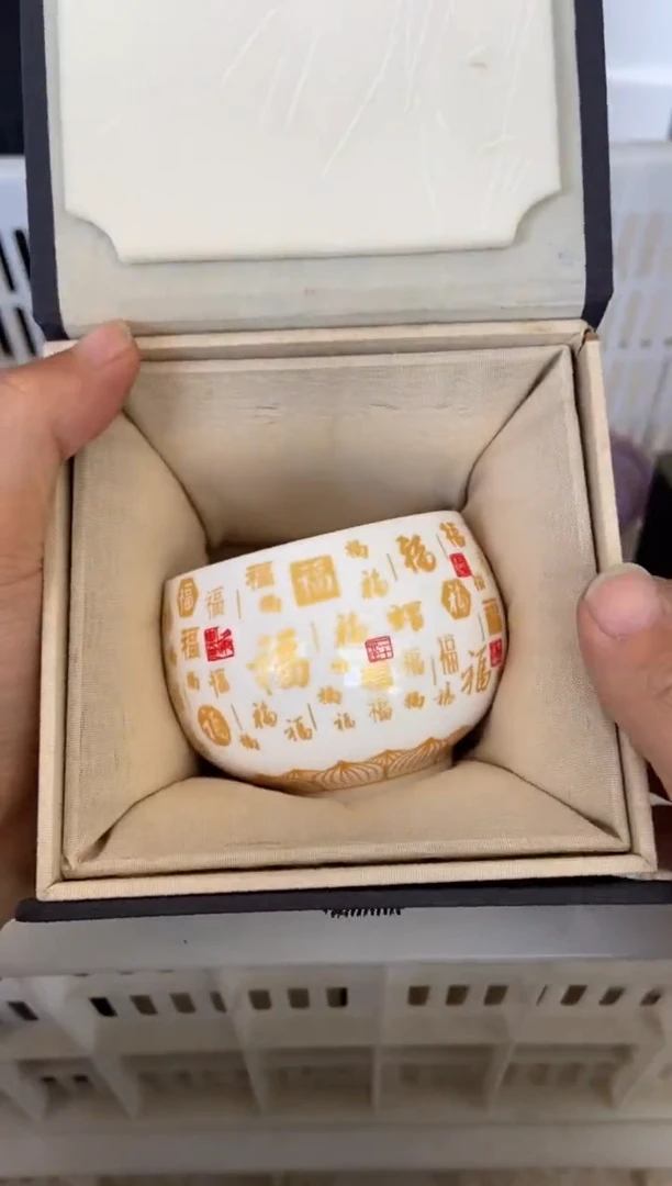 杯无运费险有瑕疵的摄影的产品有使用过的痕迹有点脏介意勿拍杯