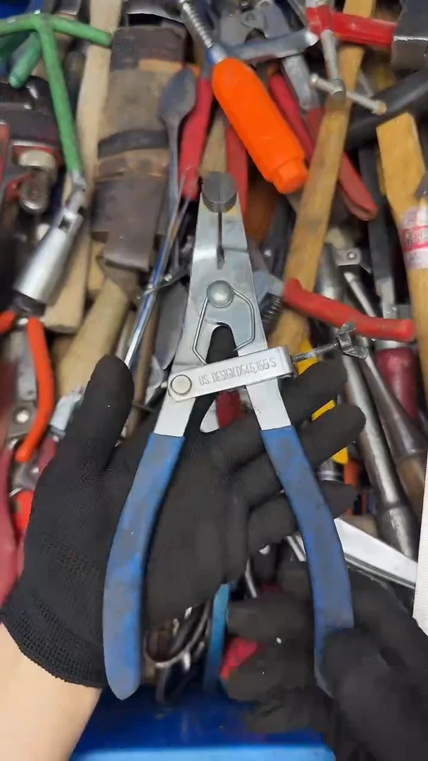 蓝*五金工具钳子剪子等25