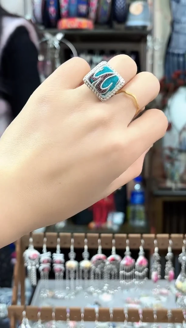 织绣民族风非遗老绣苗银饰品693