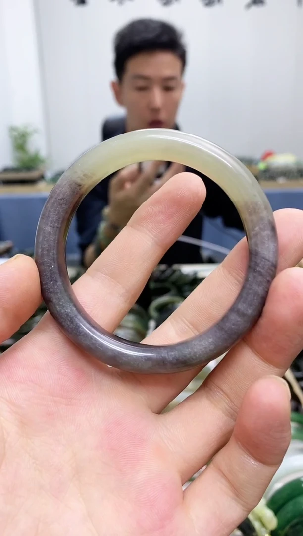 和田玉手镯未镶嵌52.8