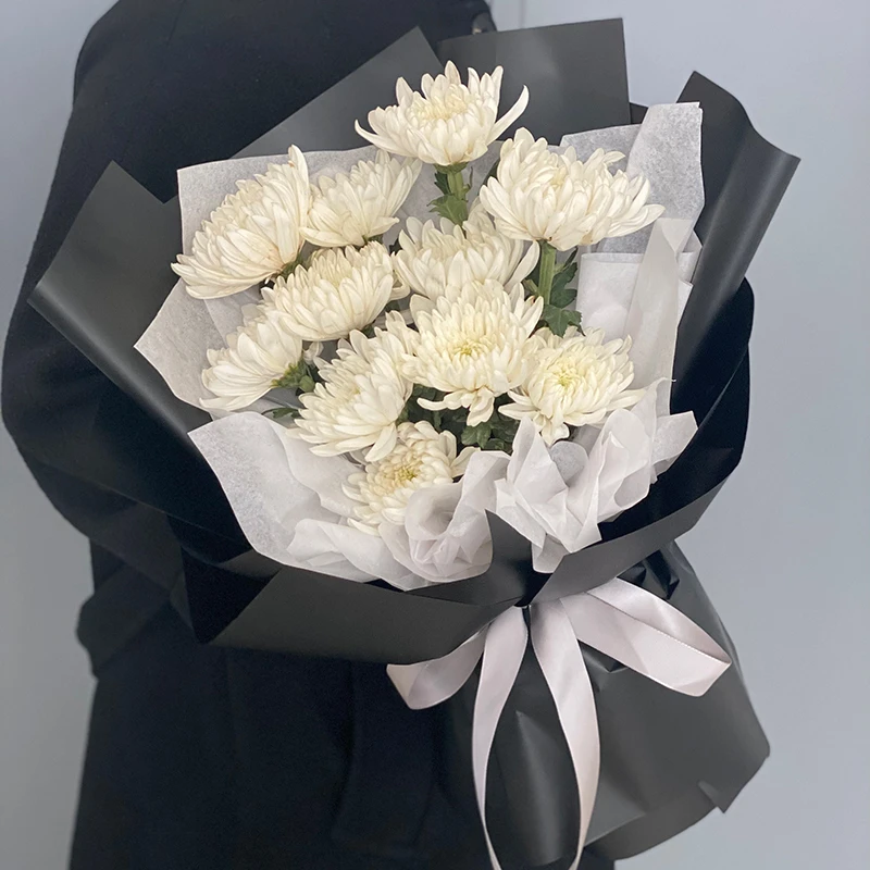 【沉痛】11朵白花