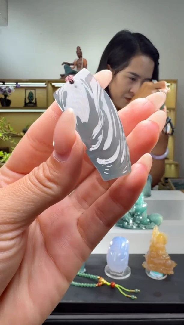 吊坠(不含链)未镶嵌翡翠形意