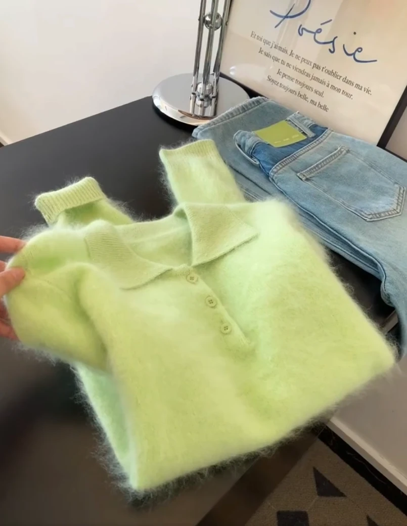 2025新款绿色半开扣翻领针织衫女秋季韩版时髦感时尚洋气长袖毛衣