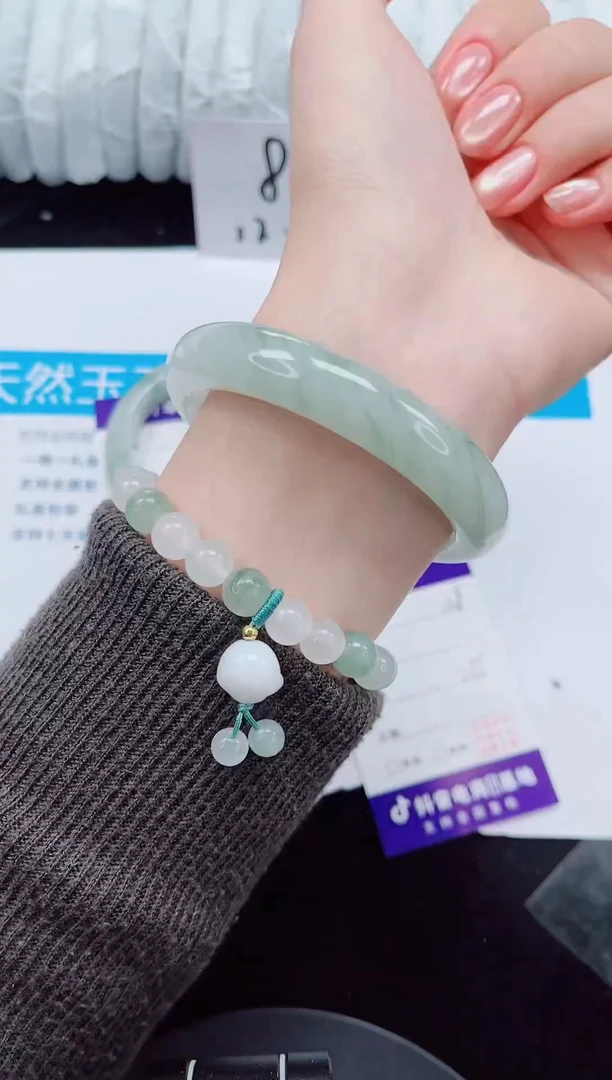 未镶嵌手镯石英质玉128-58/59