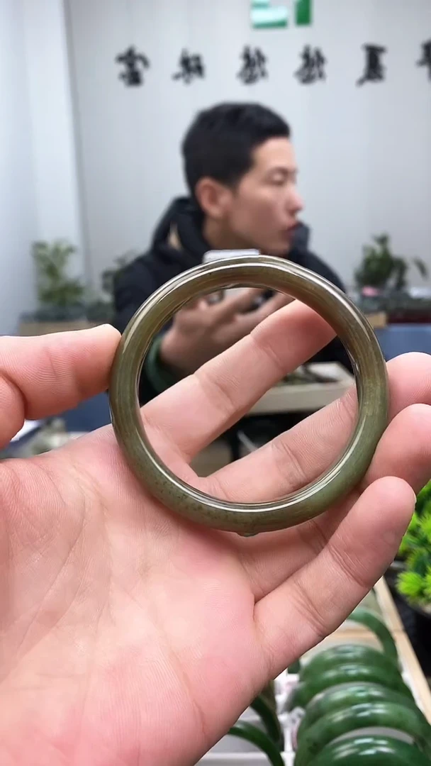 【闪购商品】和田玉手镯未镶嵌57.1