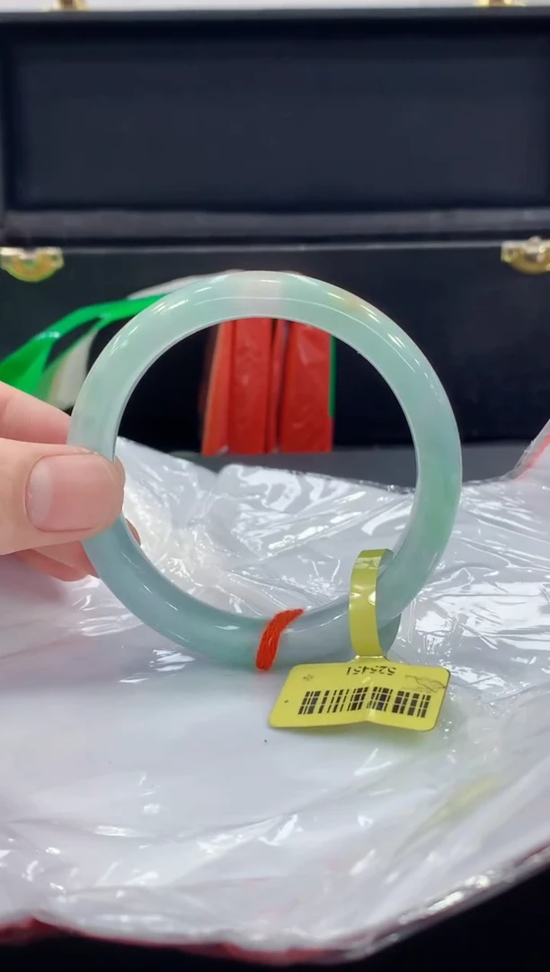 未镶嵌手镯翡翠翡翠手镯
