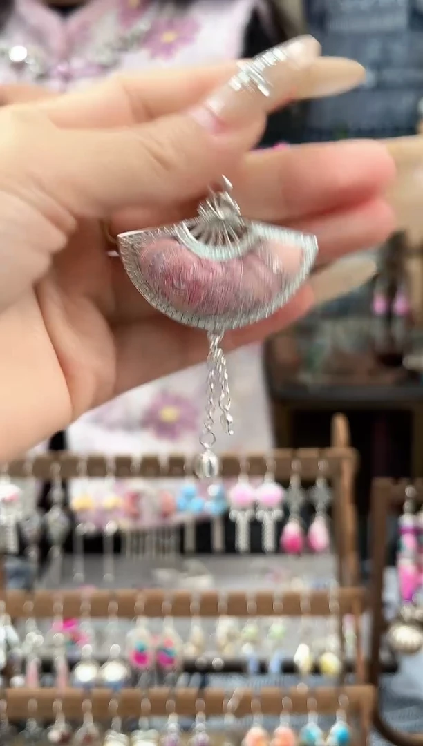 织绣民族风非遗老绣苗银饰品184