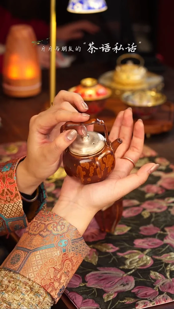 【闪购商品】伴斤茶舍   棕色   提梁壶
