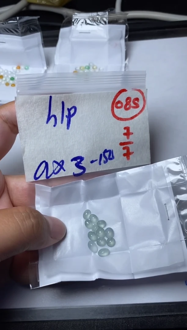 定制翡翠未镶嵌h*p缅甸天然翡翠A货82