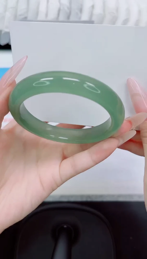 石英质玉手镯未镶嵌197