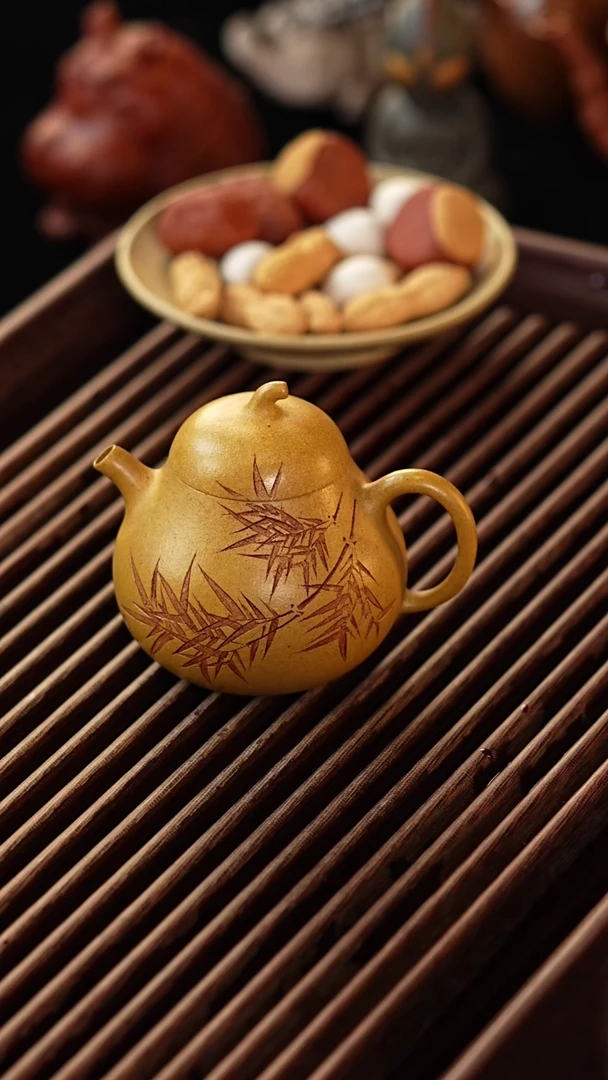 【闪购商品】手工原矿黄金段泥茄瓜  125cc