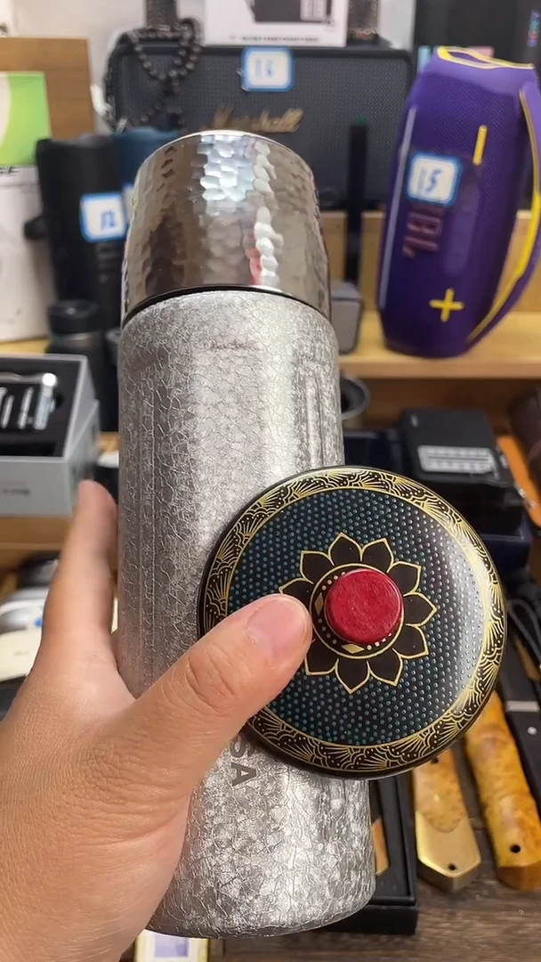 瓷片闪购商品 如图所示