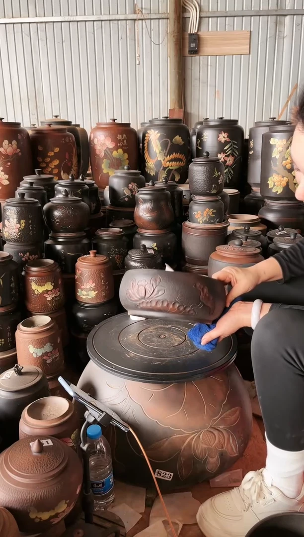 【闪购商品】壶瑕疵 水洗 皮革荷花 631