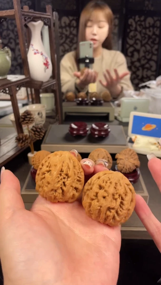 【闪购商品】文玩核桃把件大粗筋44尺-1