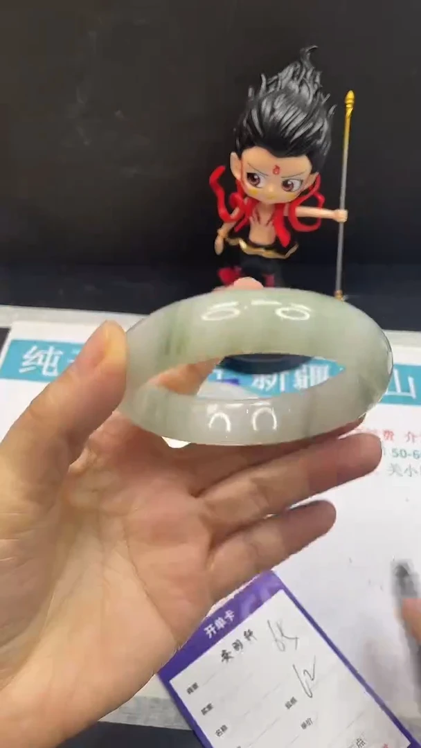 未镶嵌手镯石英质玉65