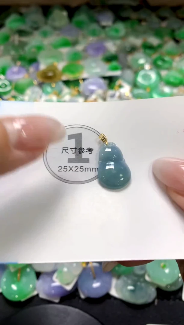 翡翠未镶嵌颈饰1111111111111111