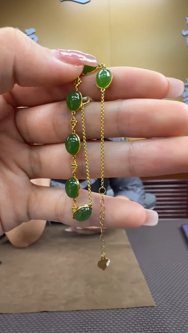 颈饰18K金镶嵌和田玉手链（多样性发一）