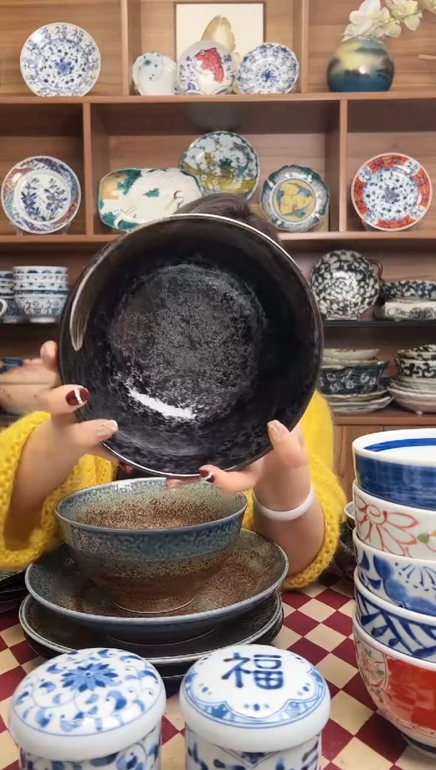 【闪购商品】瓷片明世荒刷毛17cm四轮面碗