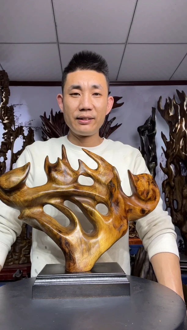 金丝楠木头款鹤*影金丝楠木工艺品摆件