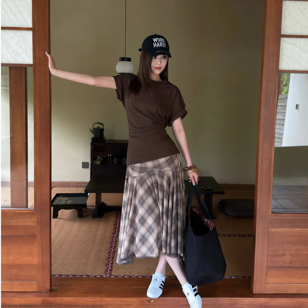 2025夏季新款时尚短袖上衣设计感洋气休闲百搭气质显瘦外穿辣妹女