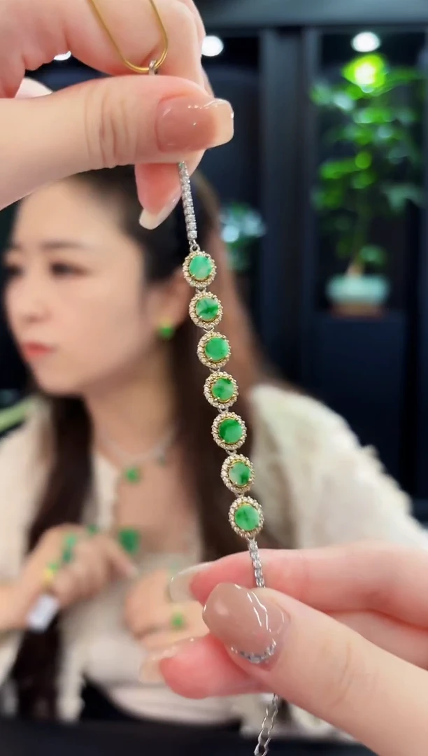 未镶嵌手链翡翠十* 缅料A货/支持复检/一件