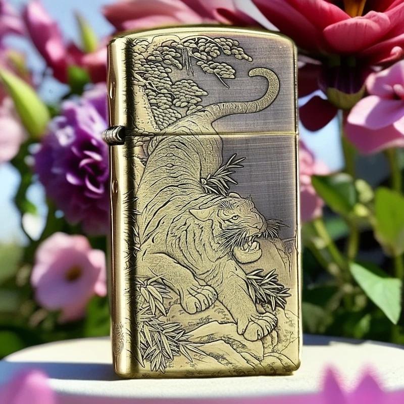 【老李鉴定】Zippo打火机虎虎生威黄铜浮雕窄机DYJ1