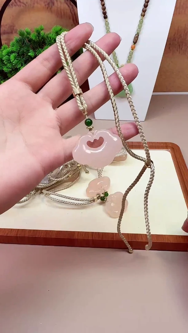 和田玉14K金镶嵌颈饰A730