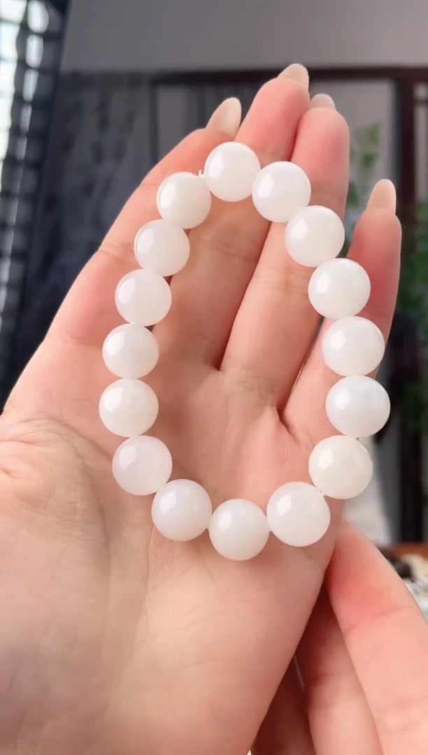 未镶嵌手串和田玉手串 多样性发其一