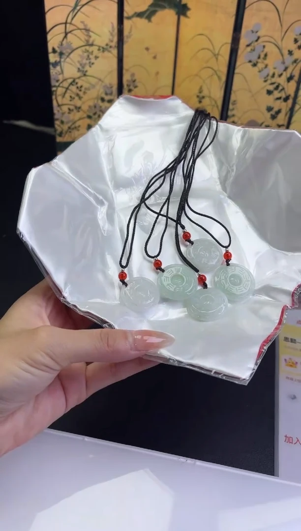 翡翠未镶嵌颈饰边城刀客/1235142h/多样性发一
