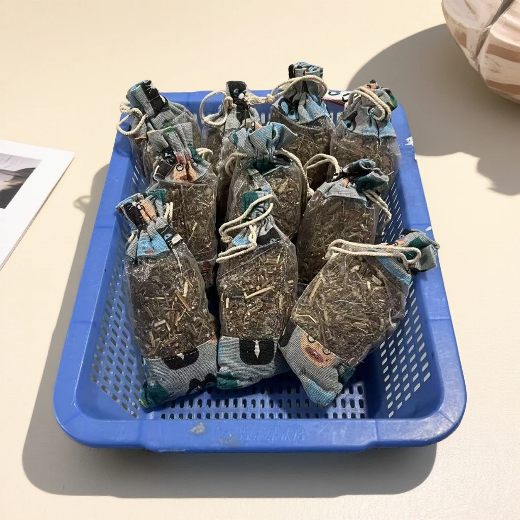 驱蚊防虫艾草香囊香包家用室内持久安神提神