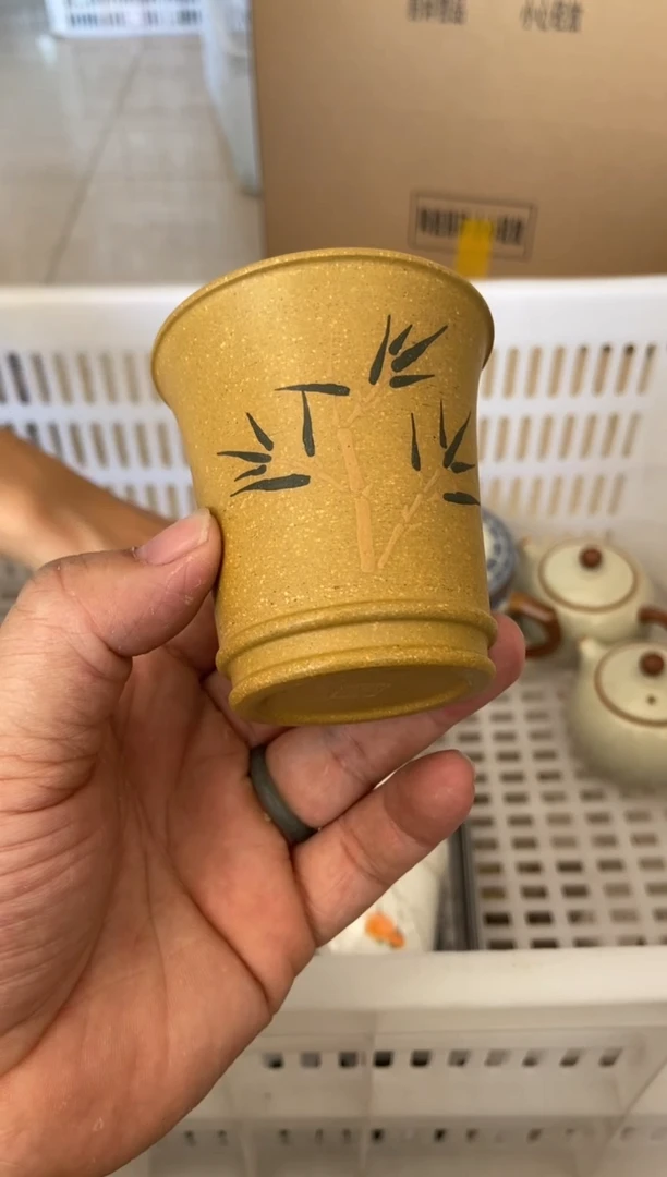 杯无运费险有瑕疵的摄影的产品有使用过的痕迹有点脏介意勿拍