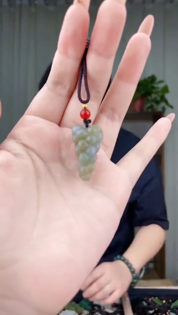 未镶嵌和田玉挂件拍一发一，多样性发货！