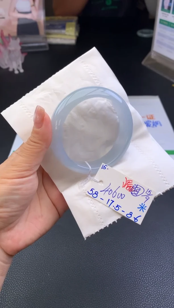 未镶嵌手镯翡翠手镯