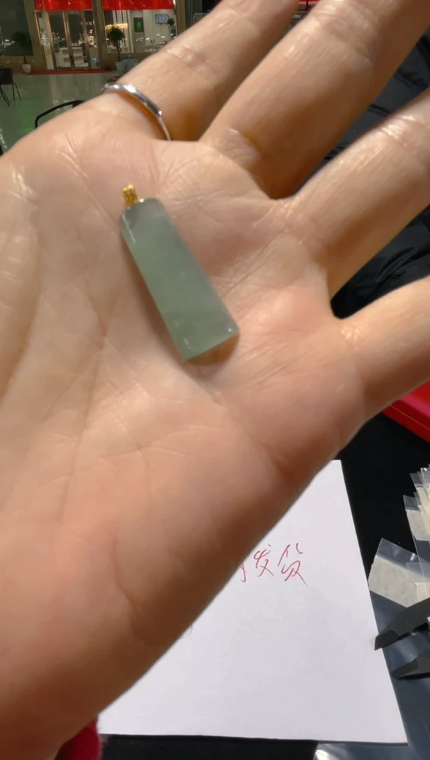 【闪购商品】定制翡翠18K金镶嵌天然A货翡翠假一罚四（多样性）