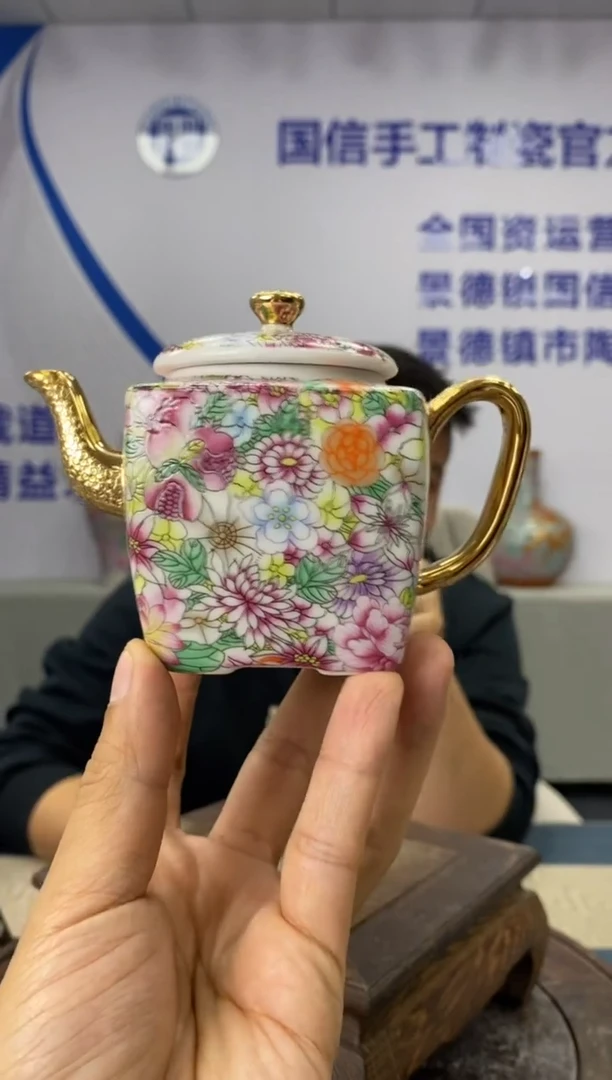 【闪购商品】摆件f175景德镇瓷器一件