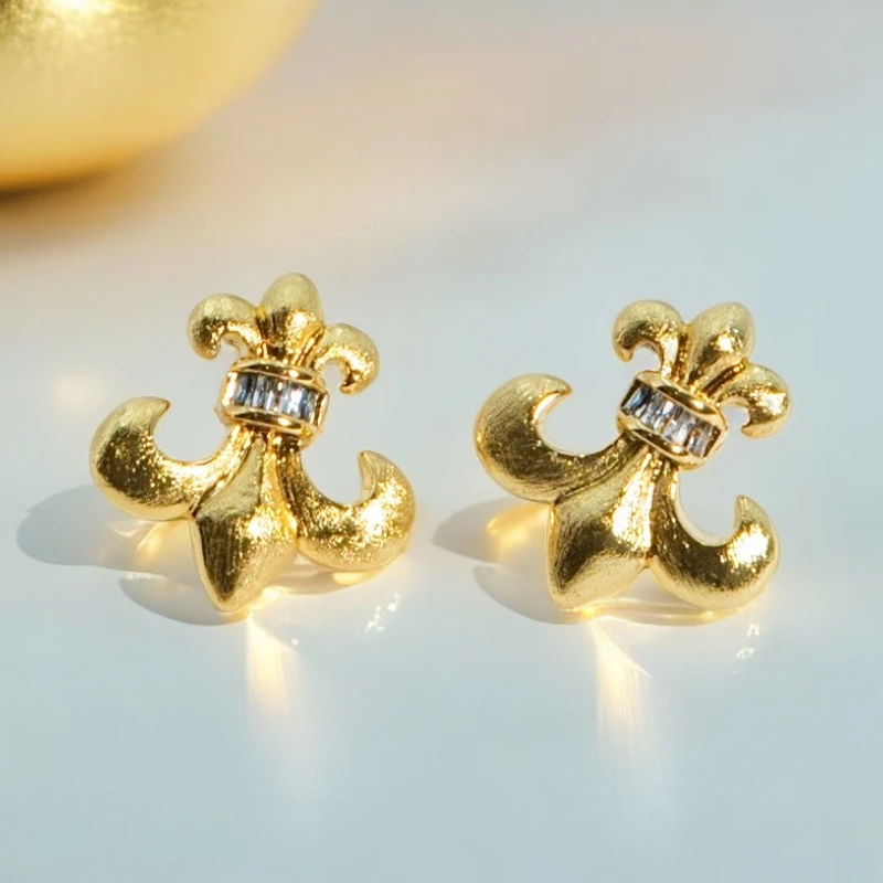 铜合金合成锆石耳饰 简约轻奢金银色小众耳环时尚金色百搭气质