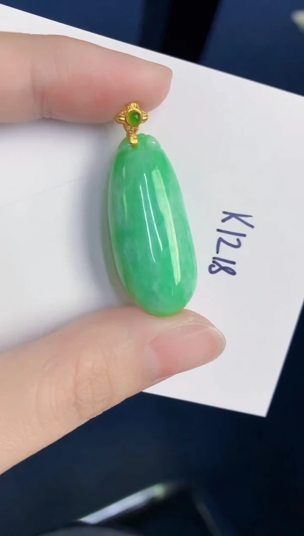 颈饰未镶嵌翡翠天然翡翠缅甸A货