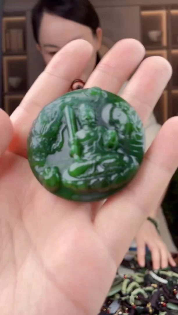 颈饰未镶嵌和田玉拍一发一，多样性发货