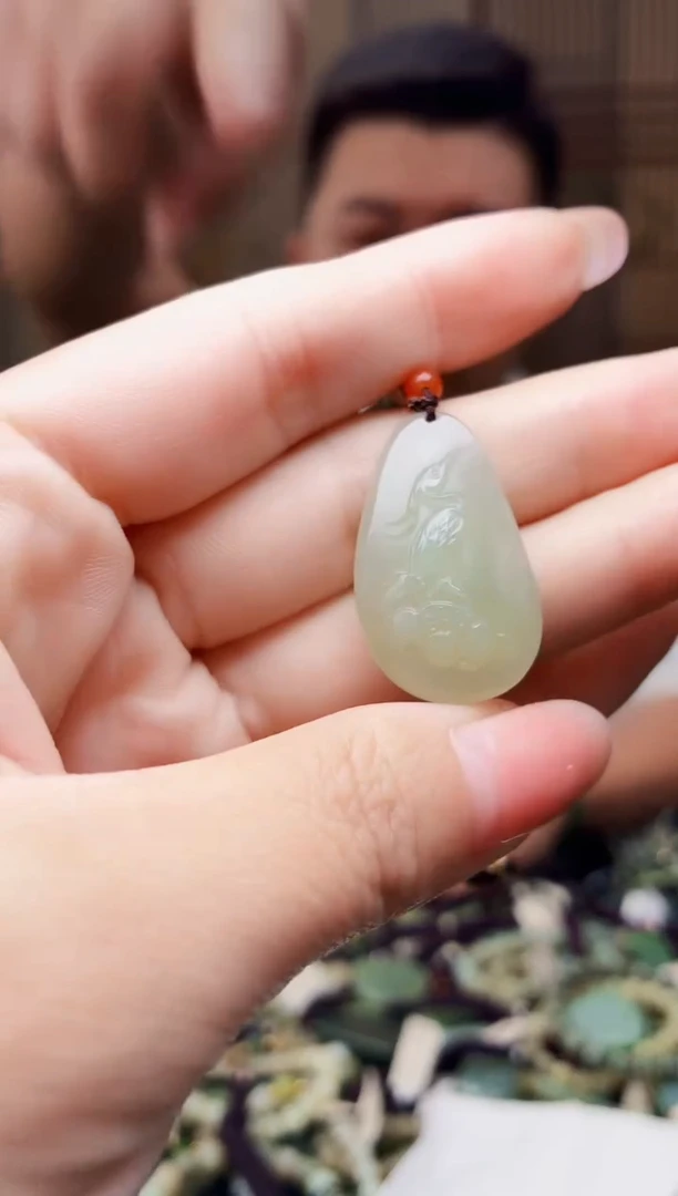 颈饰未镶嵌和田玉多样性发货，拍一发一