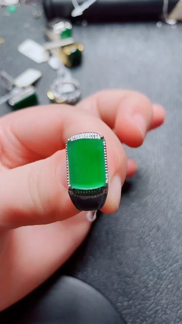 翡翠戒指银S925镶嵌翡翠