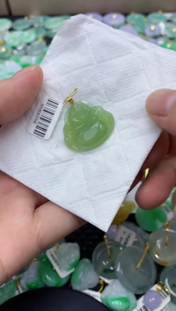 颈饰18K金镶嵌翡翠天然缅甸翡翠A货