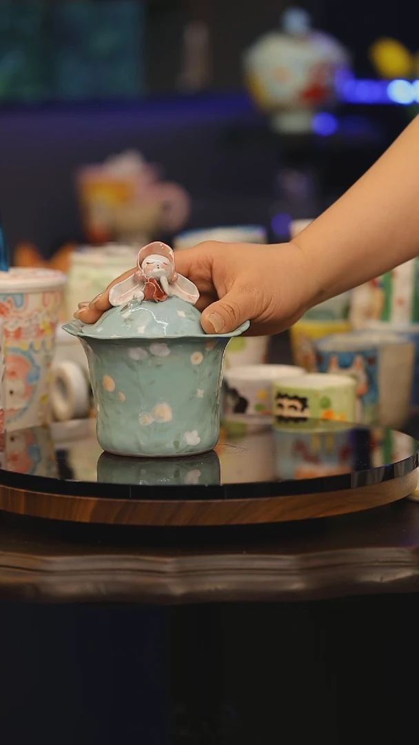 【闪购商品】摆件景德镇釉下彩绘设计师款式陶瓷