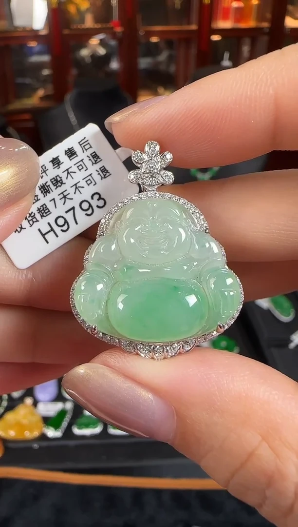 翡翠18K金镶嵌颈饰H9793冰绿佛公