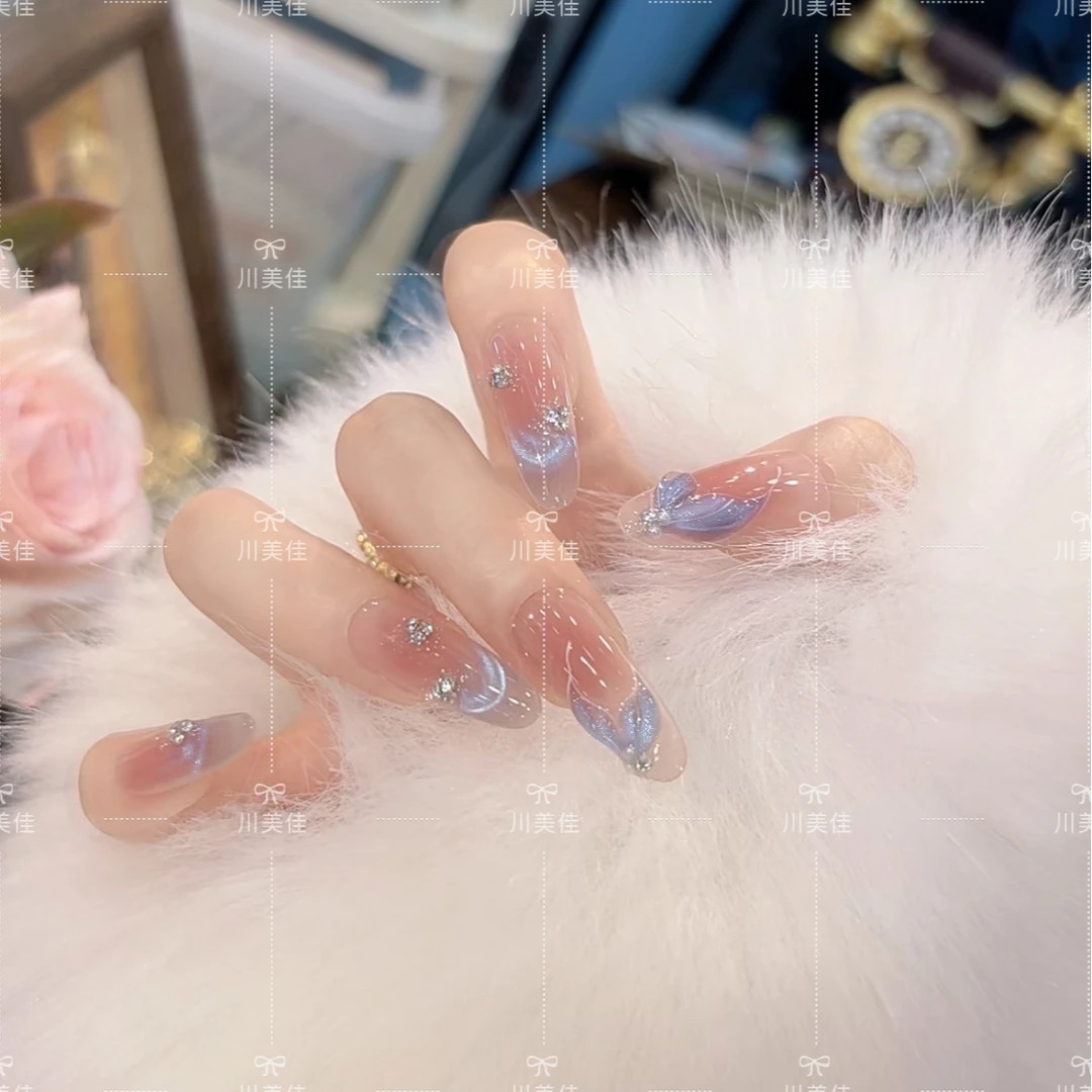 川美佳《利莫里亚(海神)》高级显白蓝猫眼人鱼爆闪纯手工穿戴甲美甲