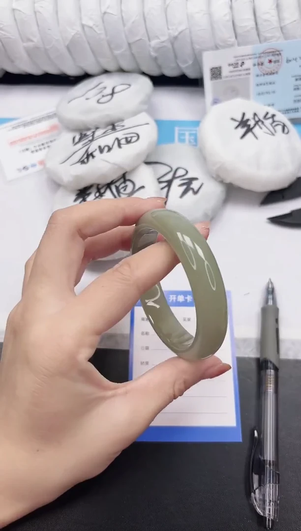 未镶嵌手镯石英质玉15-59.7DK